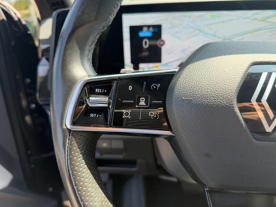 Renault Espace E-Tech full hybrid 200 iconic 7p. | Lederen Bekleding | Automatische Kofferbak | 360 Camera | Stoel & Stuurverwarming | Cruise & Climate Control | 12 Maanden BOVAG Garantie