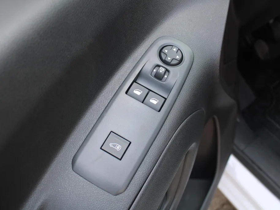 Toyota ProAce CITY 1.2 Turbo L1 Comfort | Clima | Cruise | 3-zits | Benzine! Mag alle milieu zones in! |