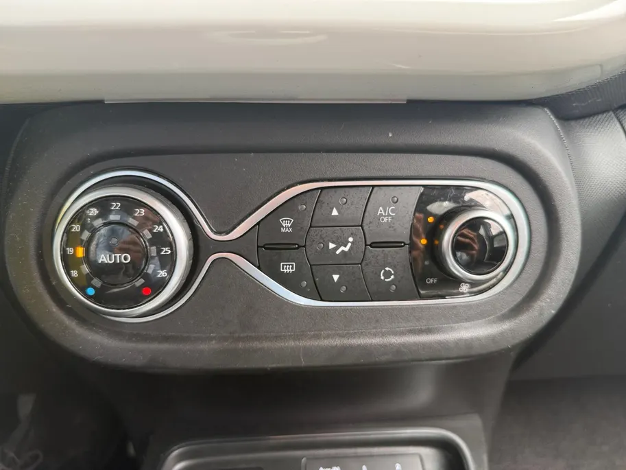 Renault Twingo Z.E. R80 Intens *Automaat*Navi+Camera*Climate*Parkeersensoren*Cruise*Hoge instap!