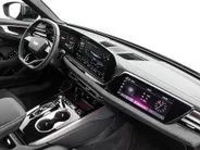 Audi A6 Avant 2.0 367pk S-tronic e-hybrid Quattro S edition Comp · 360 Camera · Wegklapbare Trekhaak · Elek. Voorstoel · Elek. Achterklep · 20'' Inch · Garantie t/m 11-12-2030 of 100.000km