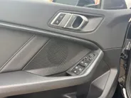 BMW 1 Serie Limousine 118i Sport Line Apple/Android draadloos | Automaat | Climate Con