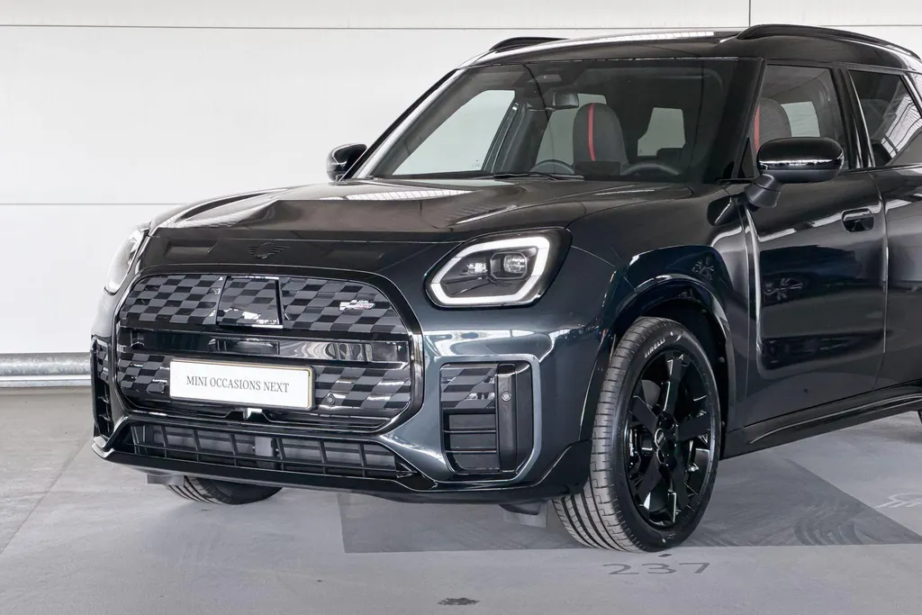 MINI Countryman Electric E John Cooper Works M 66.5 kWh