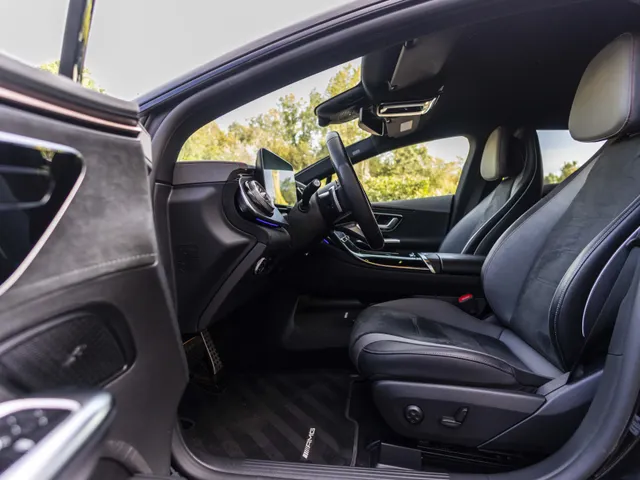 Mercedes-Benz EQE 300 Business Line 89 kWh SOH 95,83%