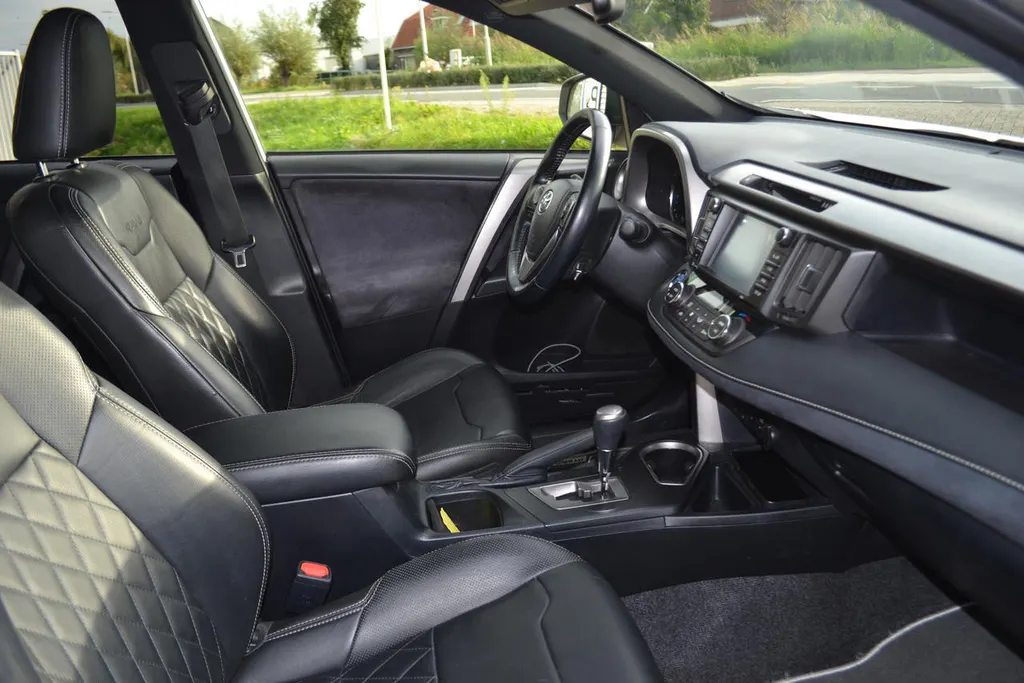 Toyota RAV4 2.5 HYBRID AWD EXECUTIVE|LUXE|TREKHAAK