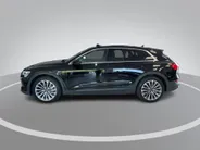 Audi e-tron 55 quattro S Line 300kW/408PK 95 kWh · Panoramadak · Camera + Parkeersensoren · Drive select