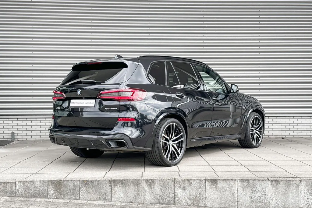 BMW X5 xDrive45e