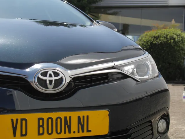 Toyota Auris 1.2T Dynamic | Navi | Cruise | Clima | Trekhaak