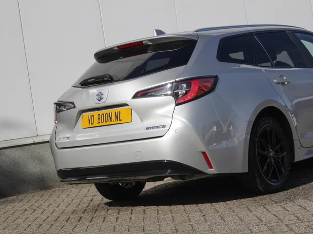 Suzuki Swace 1.8 Hybrid Style | Carplay/Android Auto | Adap Cruise | Camera | Clima | Lm-Velgen