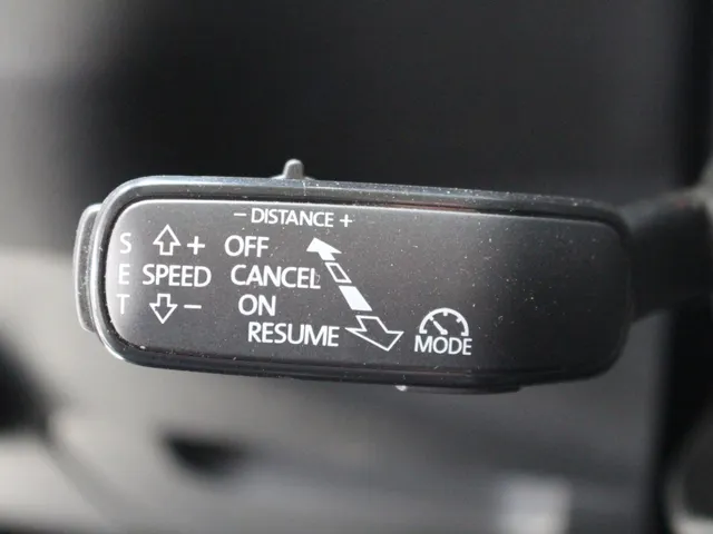 Škoda Karoq 1.0 TSI Clever Edition Android Auto / Apple Carplay | Climate Control | Stoelverwarming | PDC