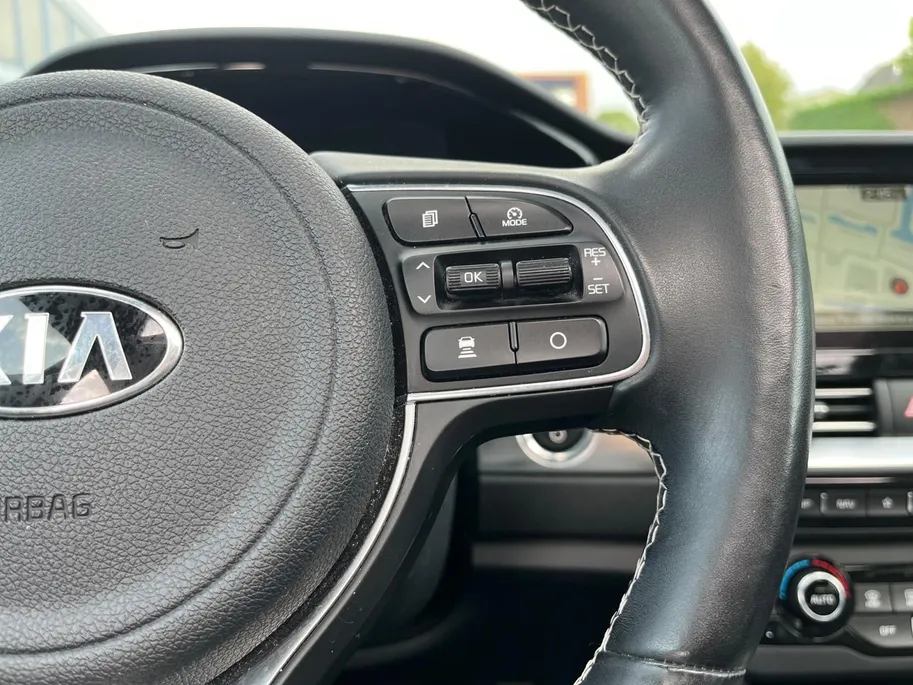 Kia e-Niro DynamicPlusLine 64 kWh | Stoelverwarming | Keyless entry | Schuifdak