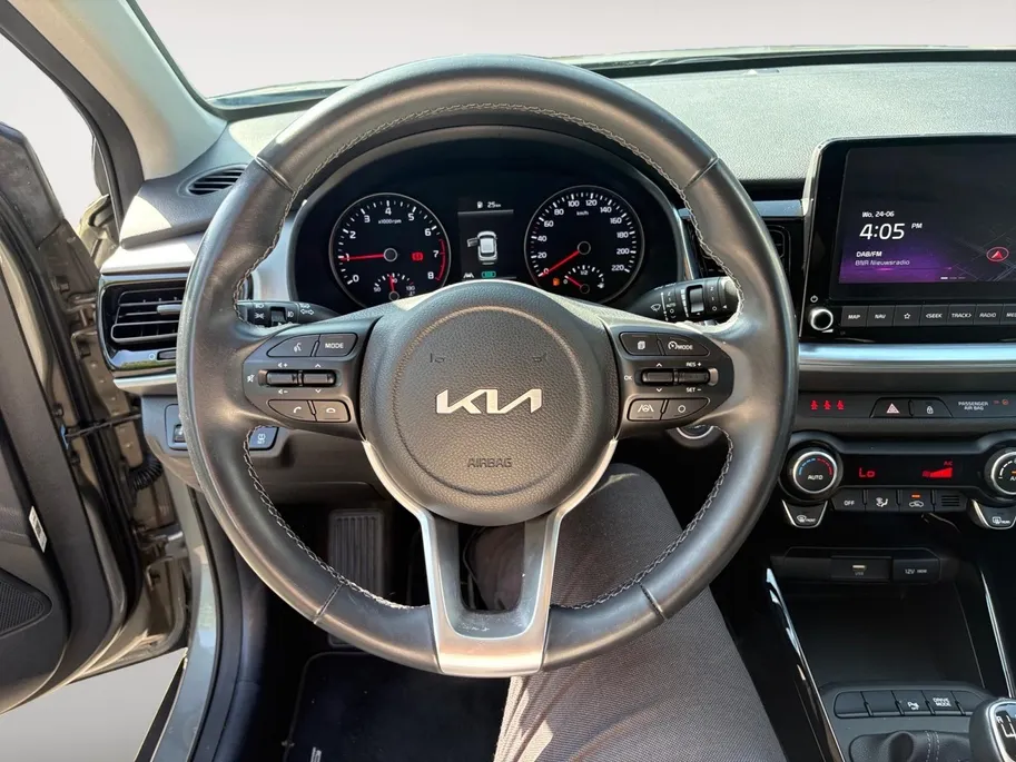 Kia Stonic 1.0 T-GDi MHEV DynamicPlusLine | Cruise Control | Climate Control | Camera | Navigatie | LM Velgen |