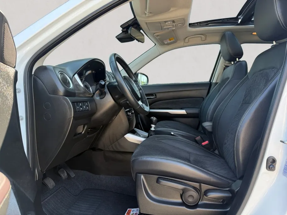 Suzuki Vitara 1.4 Boosterjet Style Smart hybrid | Panoramadak | Camera | Apple/android