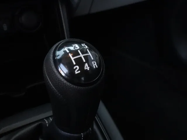 Suzuki Swift 1.2 Select Smart Hybrid