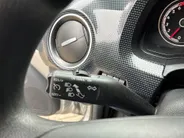 Volkswagen up! 1.0 65pk · Camera · P-Sensoren · Climatronic · Cruise Control · Telefoon Dock · 14'' Inch ·
