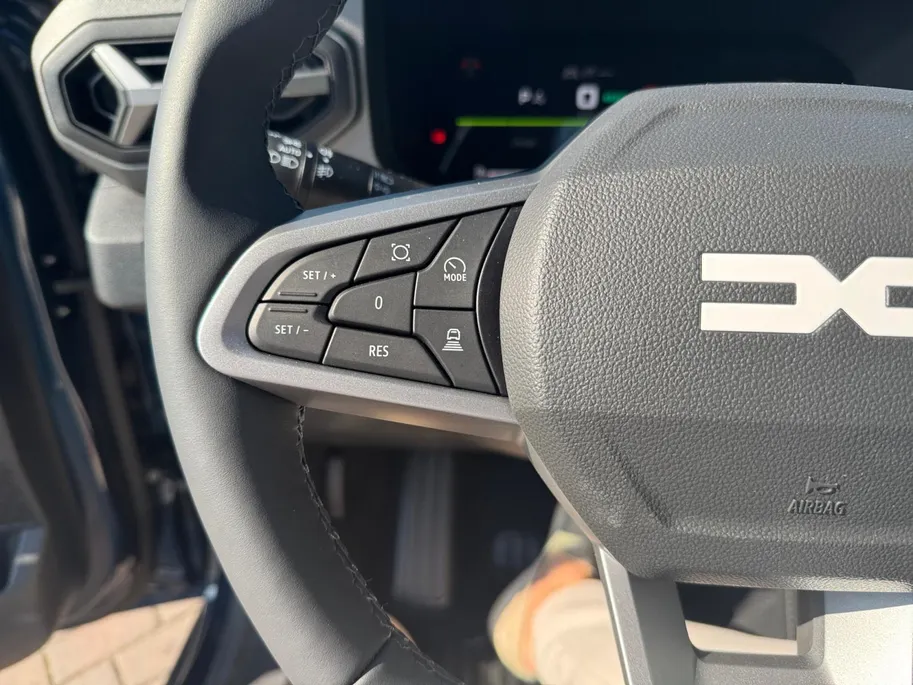 Dacia Bigster 1.8 Hybrid 155 Journey | UIT VOORRAAD LEVERBAAR!! NU MET €500,- INTRODUCTIEVOORDEEL.