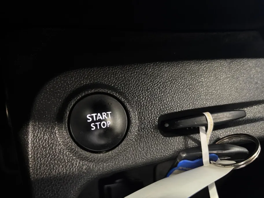 Renault Captur 0.9 TCe Intens | Trekhaak | Keyless entry / start | Airco | Cruise control