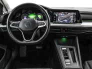 Volkswagen Golf 1.0 eTSI 110pk DSG Life · Camera · Apple/Android Car Play · Navigatie · P-Sensoren · Sfeerverlichting · 16'' Inch · Garantie t/m 06-02-2028 of 100.000km