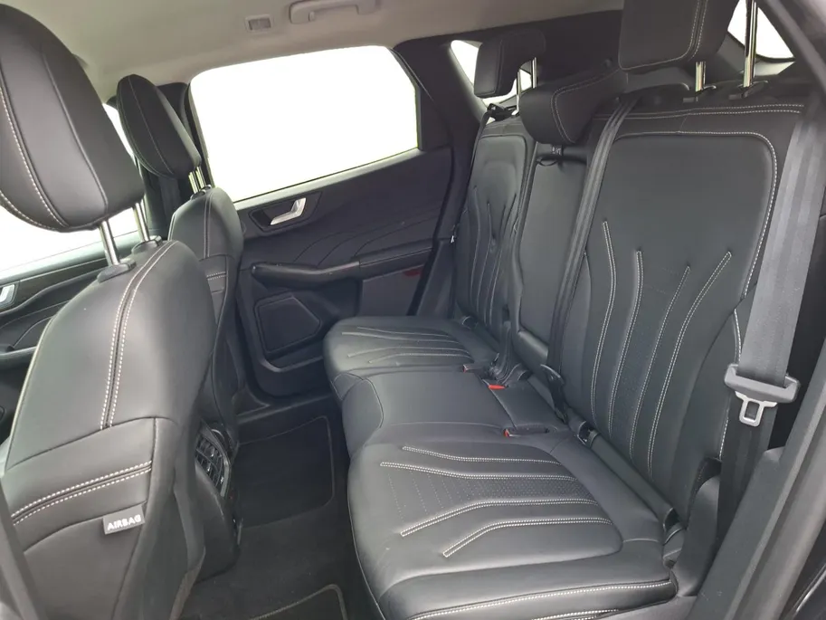 Ford Kuga 2.5 PHEV ST-Line X | Trekhaak | Winterpack | Driver assistancepack | Technologypack | El. Achterklep | Camera v+a | Dodehoekdetectie | Climate control | Leren bekleding | El. verst. bestuurdersstoel | Apple Carplay&Android Auto |