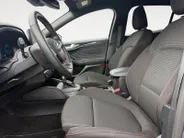 Ford Focus Wagon 1.0 EcoBoost Hybrid ST Line X | NL auto | Dealer onderhouden | 155 pk |  Automaat | BLIS| Adapt. cruise control | Winter pack | Parkeersensoren voor en achter | Achteruitrijcamera | Elektr. achterklep | B&O audio | 18' lichtmetalen velgen | Bovag ga