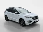 Ford Kuga 1.5 EcoBoost ST Line | INCL.Winter en zomerset!! | Navigatie | NU Rijklaarprijs! Incl.12 Maanden, APK, Onderhoudsbeurt etc! Premiumpakket gratis!