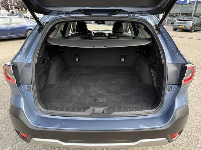 Subaru Outback 2.5i Premium CVT Automaat | Leder | Open Dak | 18 inch velgen | Meest luxe uitvoering!!