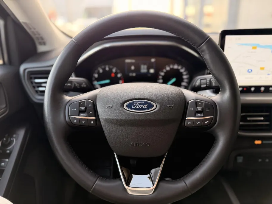 Ford Focus Wagon 1.0 EcoBoost Hybrid Titanium TREKHAAK I  DRIVER ASSISTANCE PACK I WINTER PACK I APPLE CARPLAY / ANDROID AUTO I