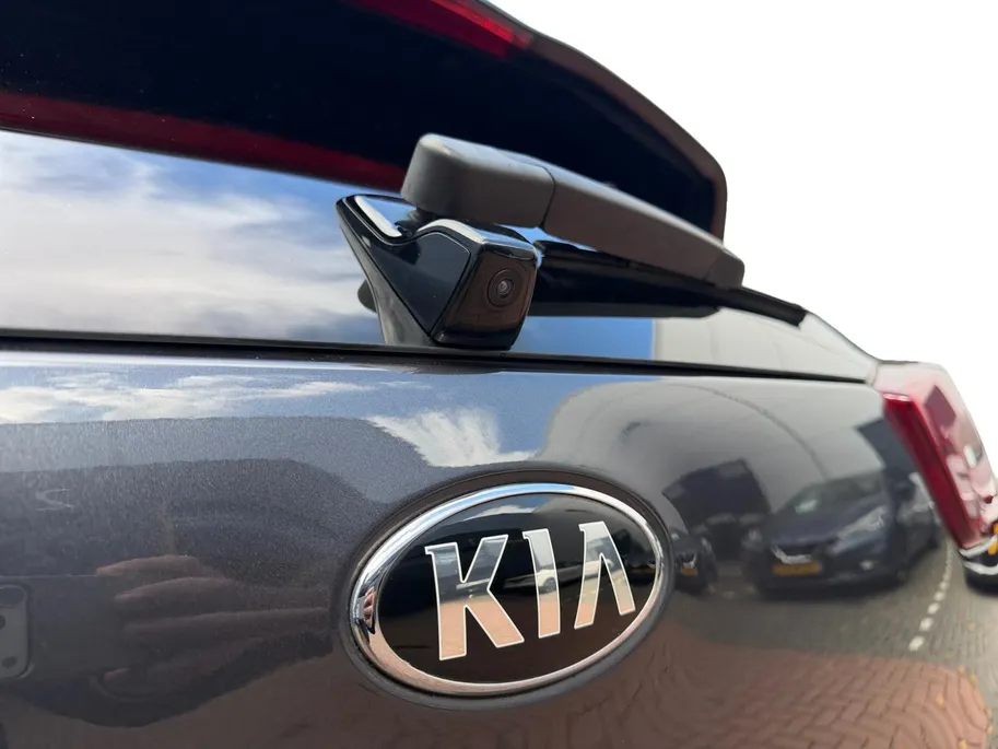 Kia e-Niro DynamicLine 64 kWh | Zeer nette auto | SoH 100% | Navigatie | Apple CarPlay & Android Auto | Achteruitrijcamera |