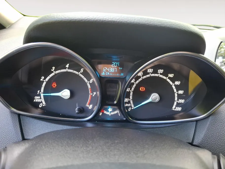 Ford B-MAX 1.0 EcoBoost Titanium | VERWARMDE VOORRUIT | NAV | AIRCO | 1 JAAR BOVAG GARANTIE | TELEFOON |