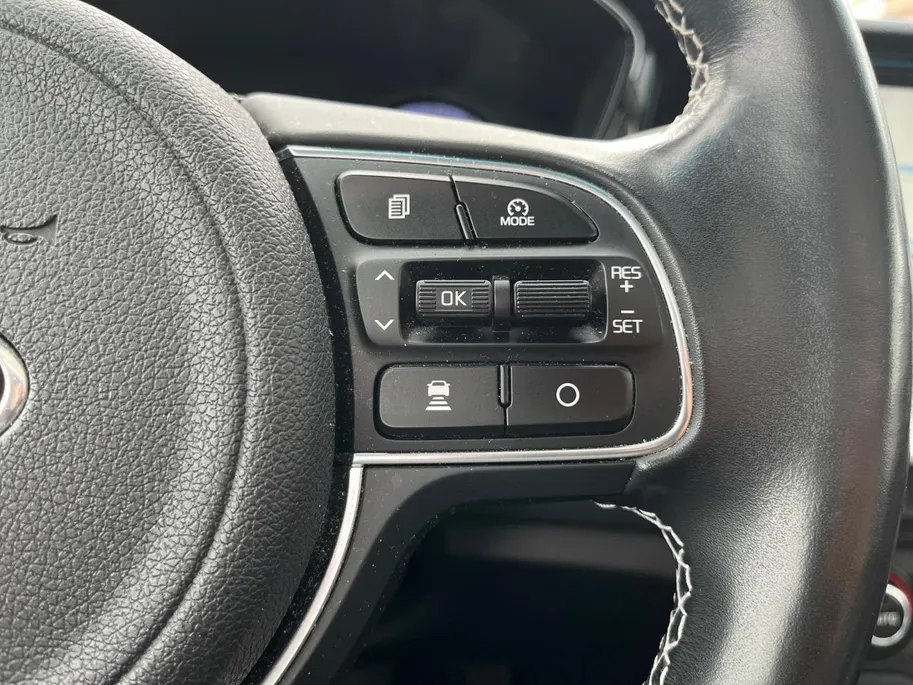 Kia e-Niro DynamicPlusLine 64 kWh | Elektrisch schuifdak | Keyless entry | Stoelverwarming