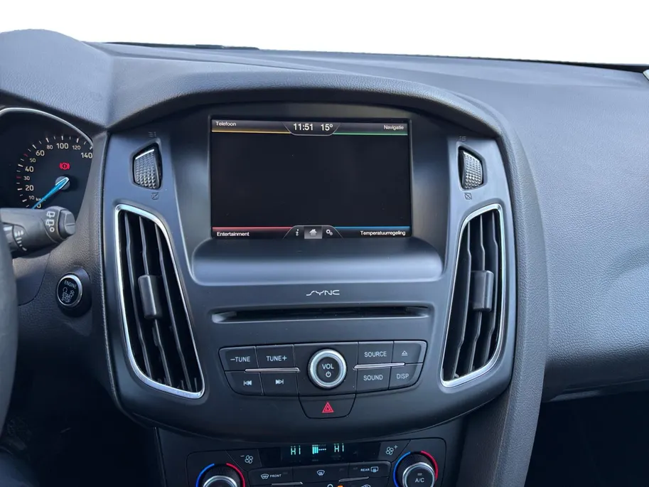 Ford Focus 1.0 Titanium | 1e eigenaar | Adaptive cruise |  Multimedia | Parkeer sensoren | Led koplampen |