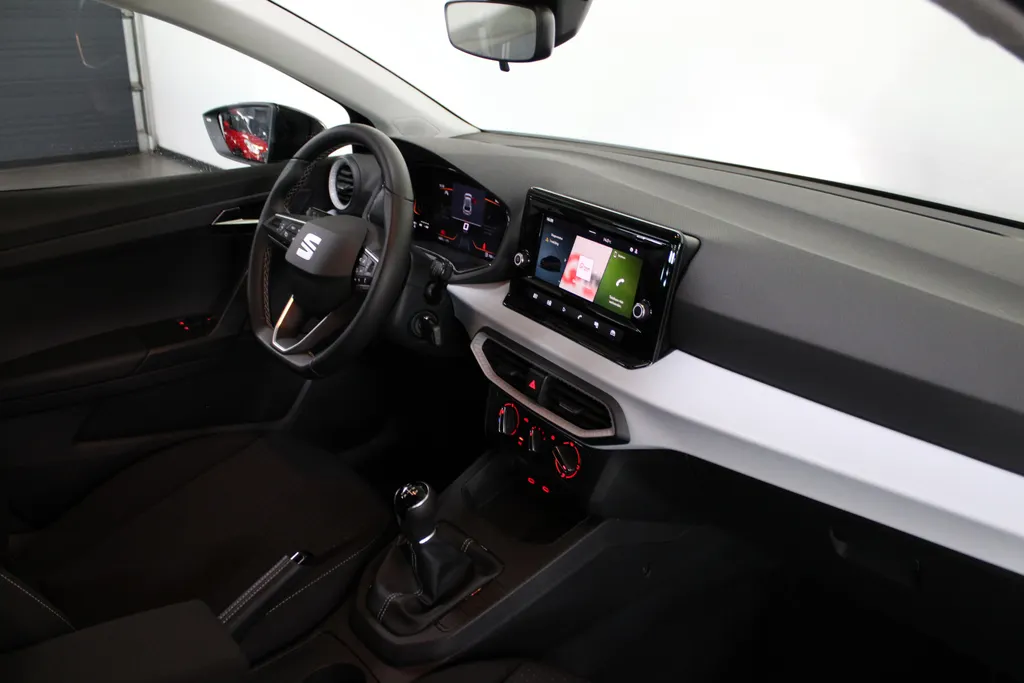 SEAT Ibiza 1.0 EcoTSI Style Plus / CARPLAY ANDROID AUTO / 16''LMV / PDC ACHTER /