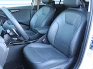Kia Niro 1.6 GDi Hybrid ExecutiveLine | Camera | Leer | Schuifdak | Stoelverwarming+ventilatie | Elektr. stoelverstelling + achterklep | 18' LM | HUD |