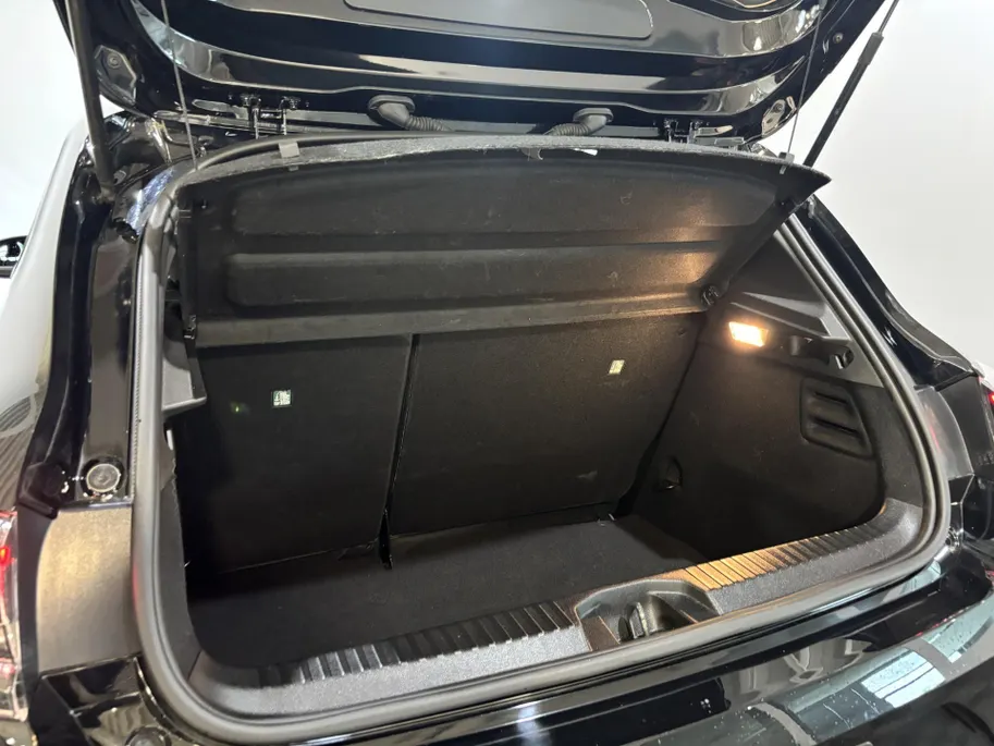 Renault Clio 90PK TCe GPF Evolution | 1e eigenaar | Navi | Parkeersensoren | Apple CarPlay/Android Auto | Licht & Regen Sensor | Digital Cockpit | Airco | Full LED |