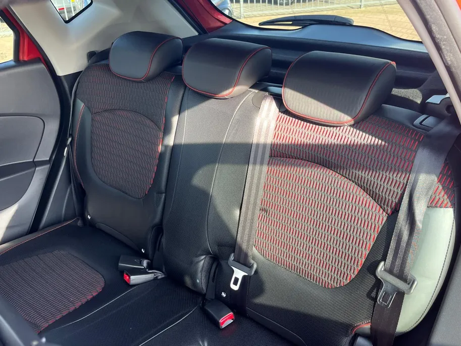 Renault Captur 1.2 TCe Helly Hansen *Automaat*Navigatie*Parkeersensoren*Climate Control*Keyless Entry*LM.Velgen*Stoelverwarming*ETC