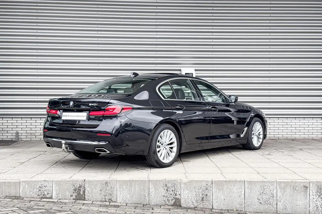BMW 5 Serie Sedan 540i High Executive