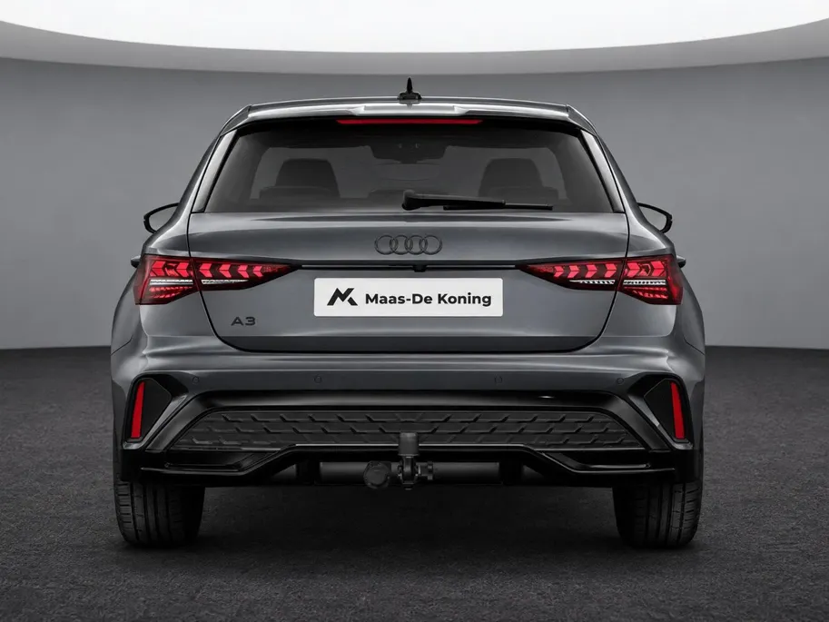 Audi A3 e-hybrid S edition 204 PK · Afneembare trekhaak · Optiekpakket zwart plus · Privacy glas