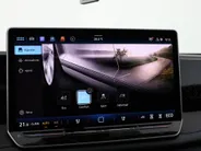 Volkswagen Tiguan 1.5 204pk DSG eHybrid R-Line · Panoramadak · Harman Kardon · Leder · 360 Camera · Wegklapbare Trekhaak · Stoelventilatie · Massage · 20'' Inch ·