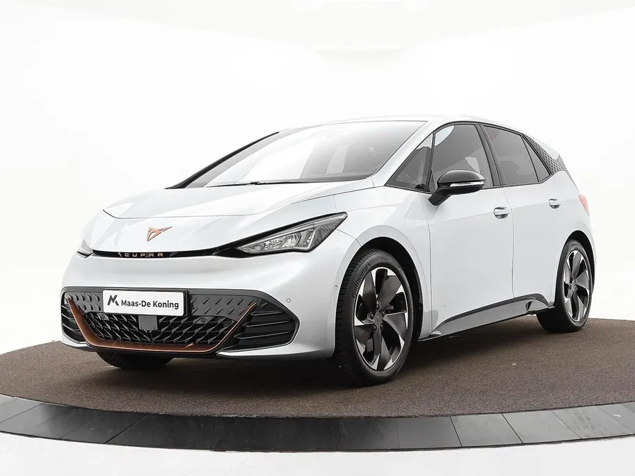 CUPRA Born Adrenaline 62 kWh 230pk · 95,6% · Camera · Apple/Android Car Play · Stuur- & Stoelverwarming · ACC · 19'Velgen · Keyless ·