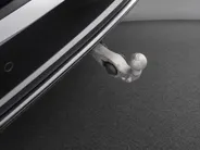 Volkswagen Touareg 3.0TSI 340kW/462PK R-line · Panoramadak · Trekhaak · Leder · Luchtvering