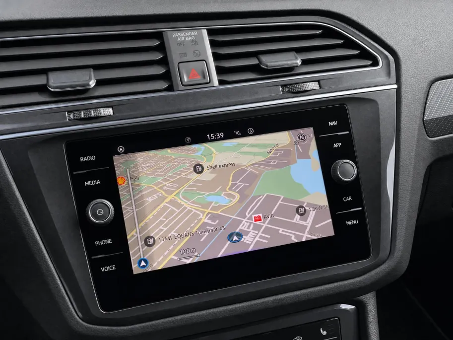 Volkswagen Tiguan 1.4 TSI eHybrid R-Line Business+ · Trekhaak · Camera · Stoelverwarming · Navigatie · Apple/Android Car Play · Garantie t/m 24-02-2027 of 100000km.
