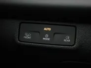 Volkswagen T-Roc 1.5eTsi/150PK R Line First Edition Black Style DSG · Navigatie · 360°Camera + Parkeersensoren · Stoel- & stuurverwarming · Garantie t/m 28-11-2025 · EXTRA INRUILKORTING