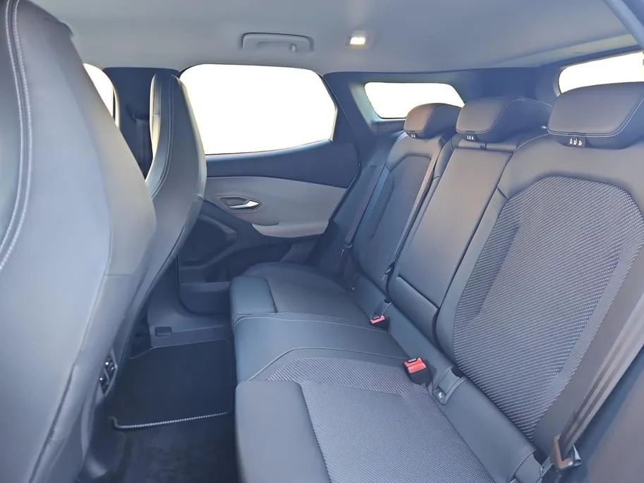 Ford Explorer Select Extended Range RWD 79 kWh | Te Bestellen | Actiekorting €3500,- | 602 KM WLTP | 0,99% Rente | Private Lease vanaf €539,- P/M |