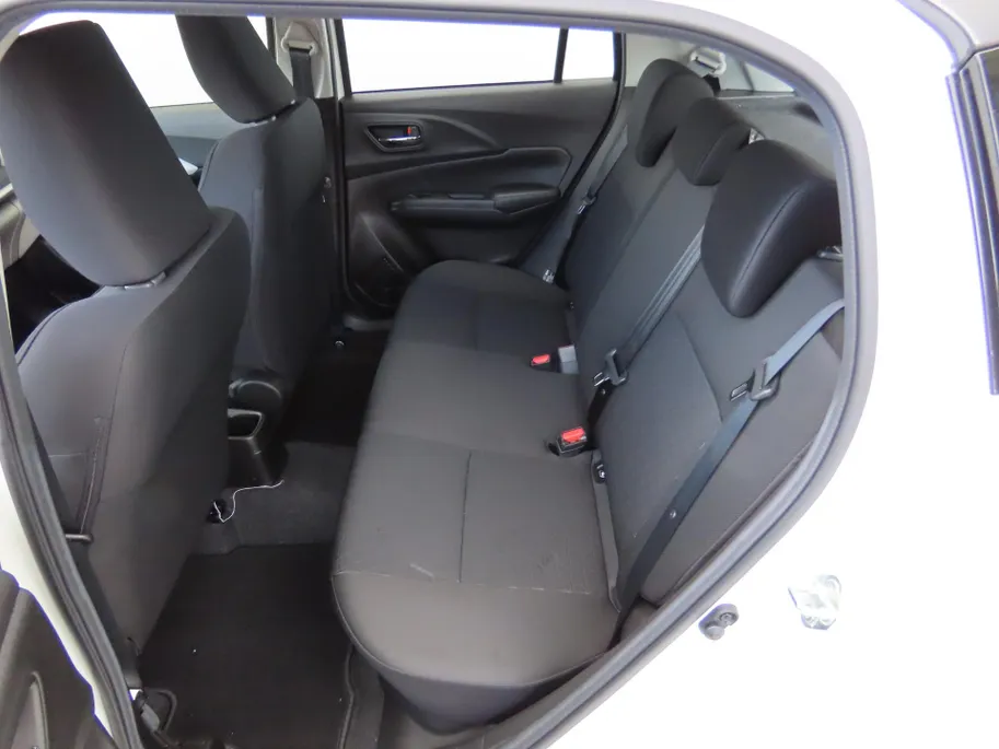 Suzuki Swift 1.2 Comfort | Actiekorting €2200 | Beperkte Voorraad | Private Lease vanaf €299 | Led verlichting | Smart entry systeem | Apple Carplay & Android auto |