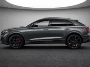 Audi Q8 60 TFSI e quattro Competition Plus 490 PK · Glazen panoramadak · B&O Premium 3D · Decoratielijsten mat carbon twill
