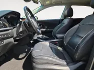 Kia e-Niro ExecutiveLine 64 kWh 1e Eigenaar | 3 Fase laden | Metallic lak | Trekhaak | Fabrieksgarantie 27-1-2029 + 3x 1 jaar* | NAP
