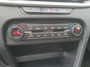 Kia Ceed Sportswagon 1.5 T-GDi DynamicLine | Navigatie | Camera | Apple Carplay / Android Auto | Parkeersensoren achter | Climate control |