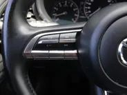 Mazda 3 2.0 e-SkyActiv-G M Hybrid 122 Comfort | Stuur-/stoelverwarming | Camera | Cruise adapt. | Clima | 16' LM | HUD | LED | Dodehoek detectie |
