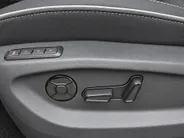 Škoda Kodiaq 1.5 TSI PHEV 204pk DSG Sportline Business · Panoramadak · Inklap. Trekhaak · Camera · Keyless · Matrix LED · Stuur- & Stoelverwarming · Garantie t/m 24-06-2030 of 100.000km