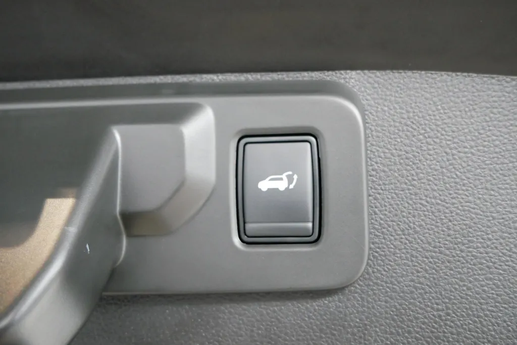 Renault Symbioz techno full hybrid | Profiteer nu van €3.000,- Zeeuw & Zeeuw voorraadkorting | Op voorraad