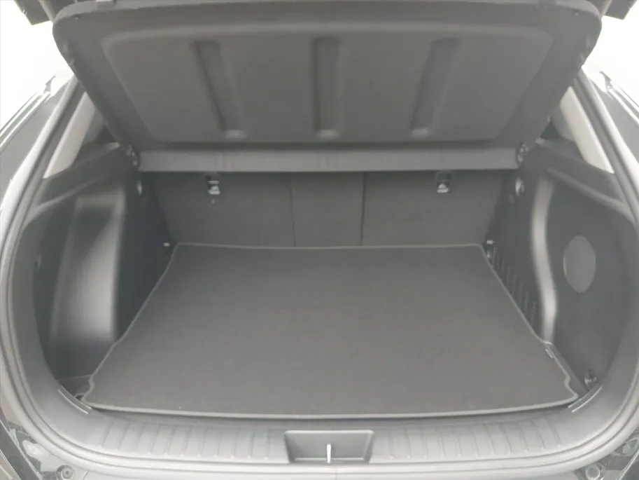 Hyundai Kona 1.6 GDI HEV 138pk DCT Premium / DIRECT LEVERBAAR! / Demonstratieauto /